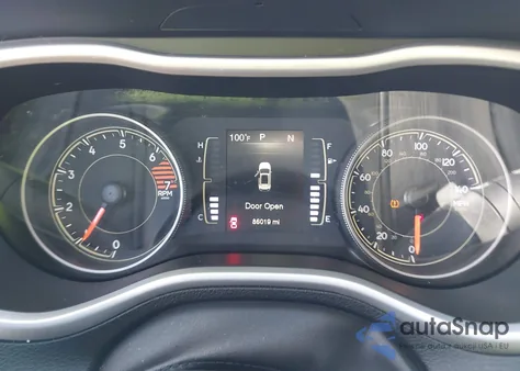 2018 Jeep Cherokee Latitude Plus Fwd из США, поврежденный, VIN 1C4PJLLB2JD557822